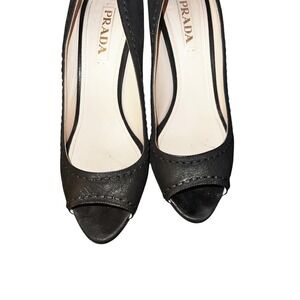 Prada Peep Toe Heel Platform BlackLeather Sz 39.5 (8) with box elegant